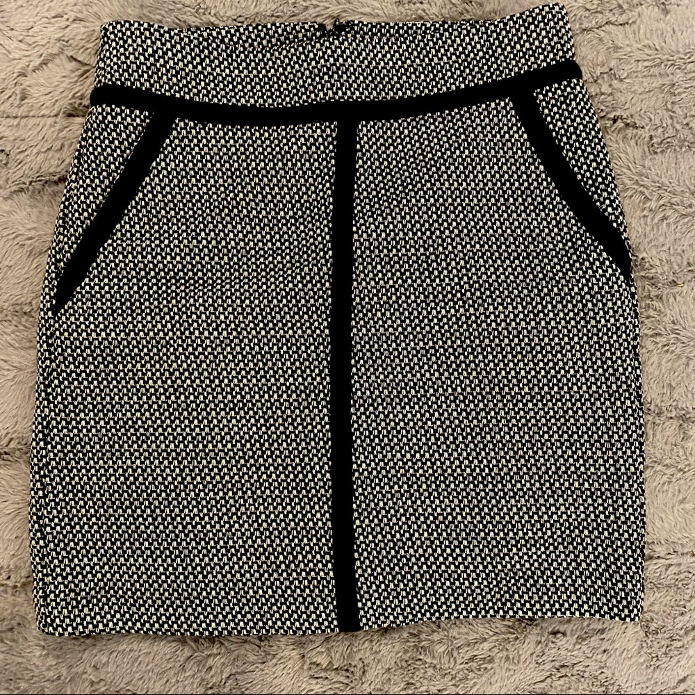 Ann Taylor LOFT Black and White Tweed Pencil Skirt